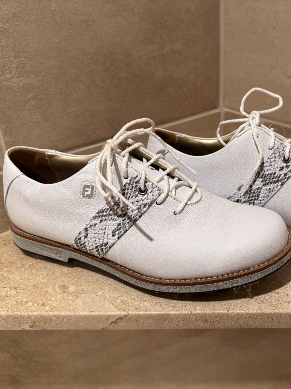NWT FootJoy White w Croc Print Women's Premiere Series Leather Golf Shoes - 7.5